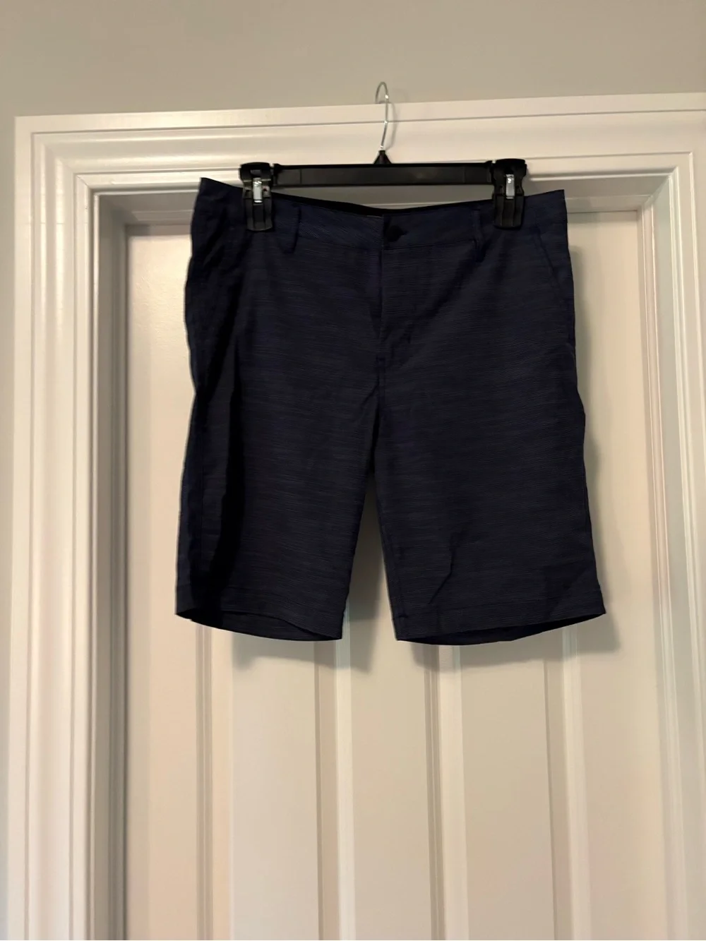 Berkley Jensen Men's Navy Textured Stretch Shorts